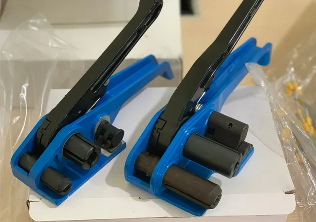 Dụng Cụ Siết Dây Đai Composite